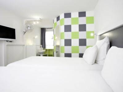 Sure By Western Bordeaux Aeroport Hotel
