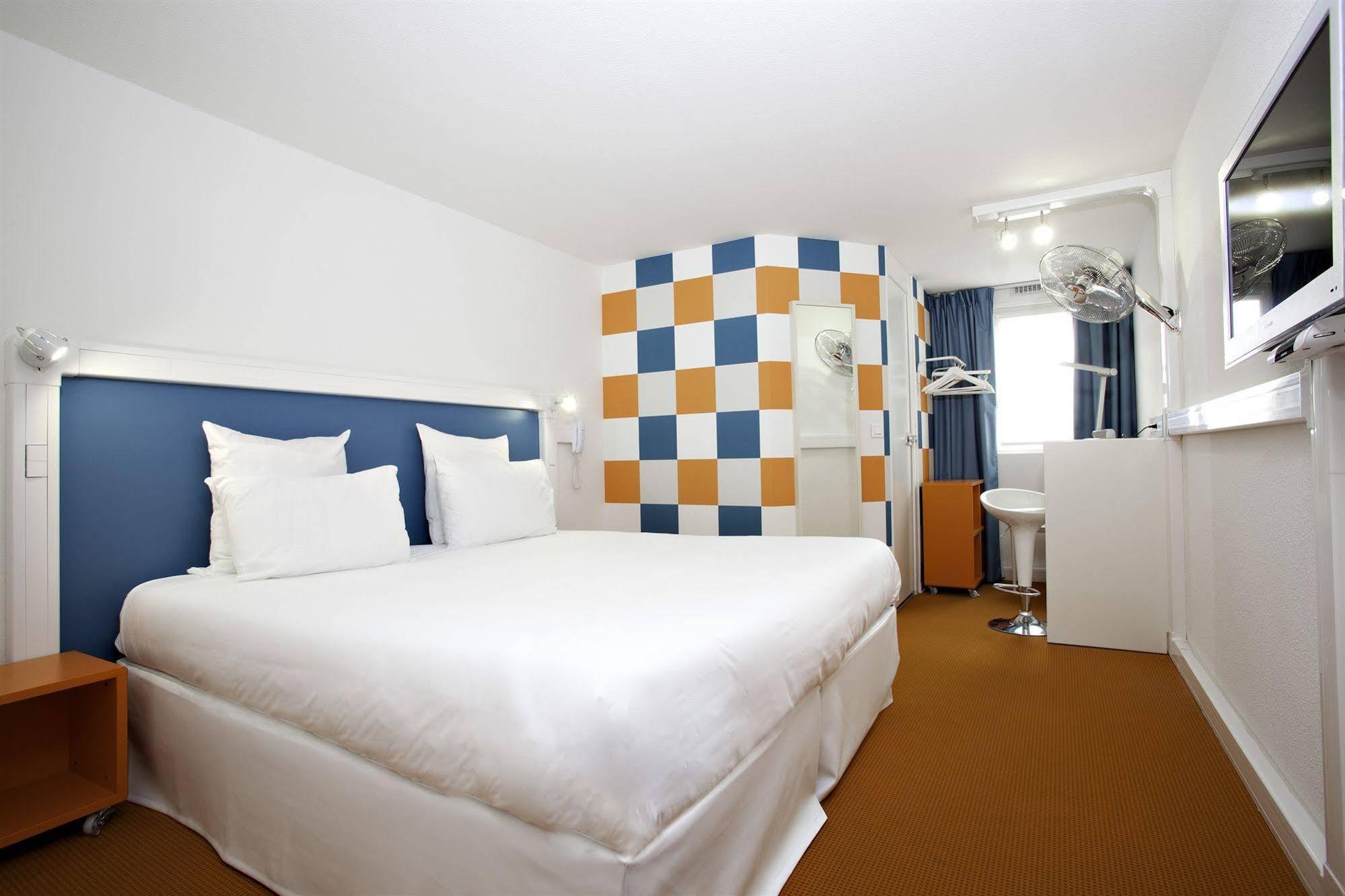 Sure By Western Bordeaux Aeroport Hotel 3*