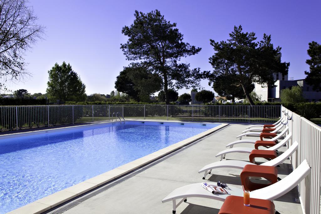 Hotel Sure By Western Bordeaux Aeroport 3*