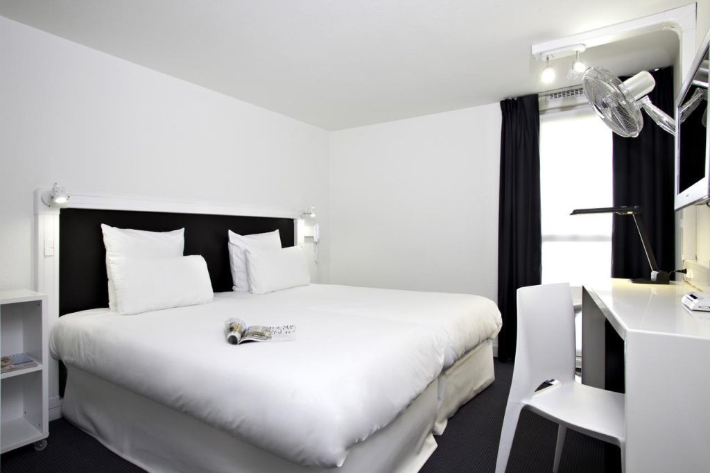 Sure By Western Bordeaux Aeroport 3*