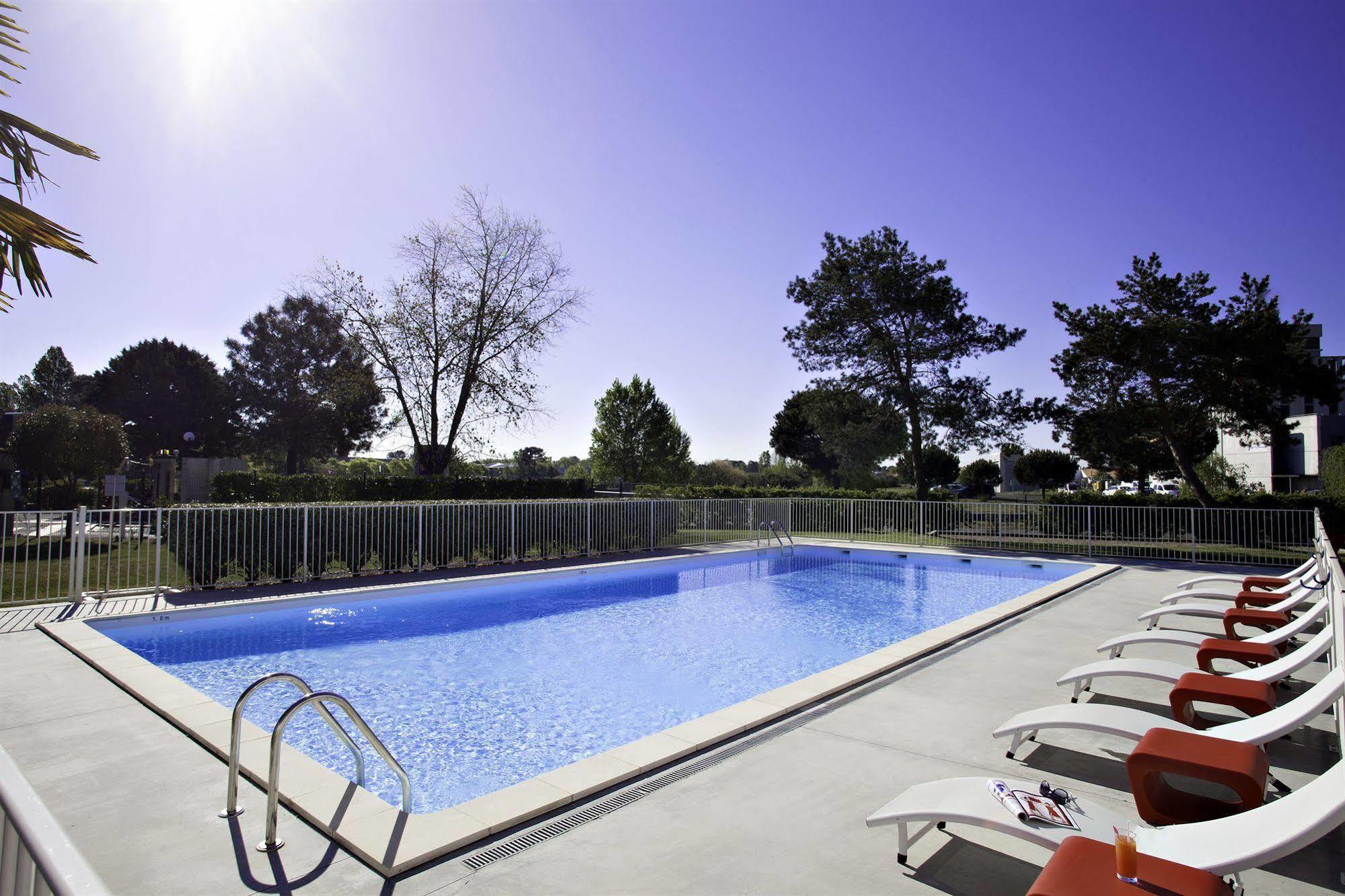 Sure By Western Bordeaux Aeroport Hotel 3*